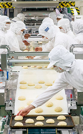 全家首季獲利暴增九成　就靠這座麵包廠